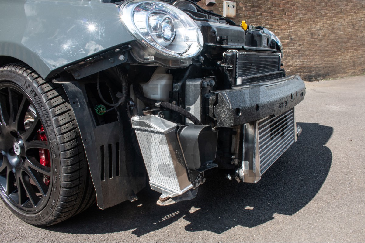 Forge Motorsport Oil Cooler Kit Fiat 500 / 595 Abarth