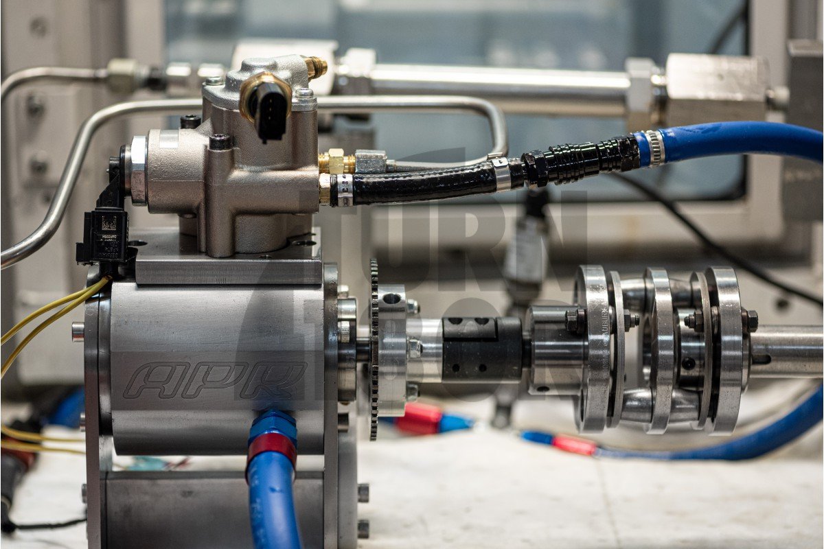 APRHigh Pressure Fuel Pump Golf 5 GTI / S3 8P / Golf 6 R / S3 8P 2.0 TFSI EA113