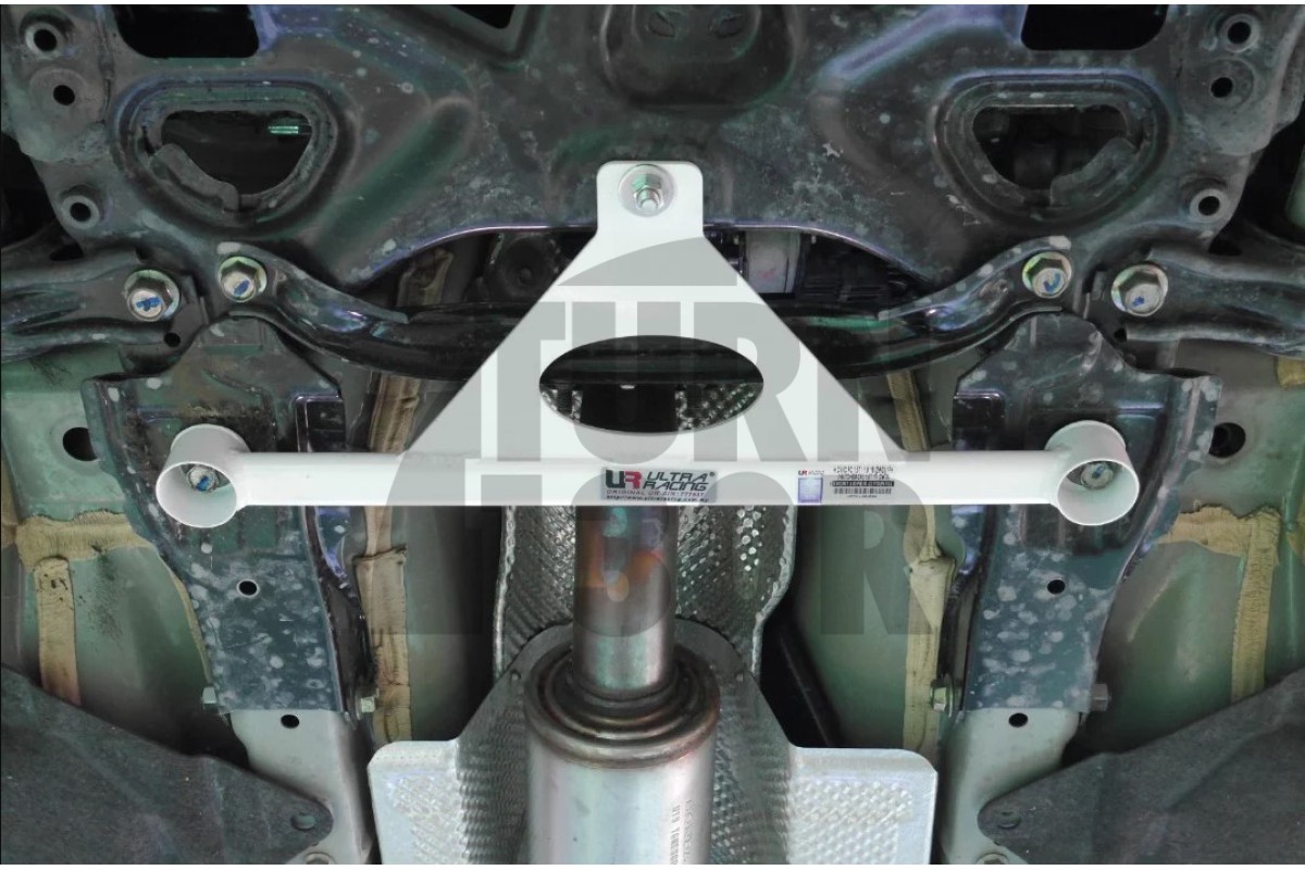 Ultra Racing 3 Points Front Subframe Bar Honda Civic Type R FK8