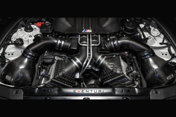Eventuri Carbon Fiber Intake System for BMW M5 F10 Eventuri Carbon Fiber Intake System for BMW M5 F10