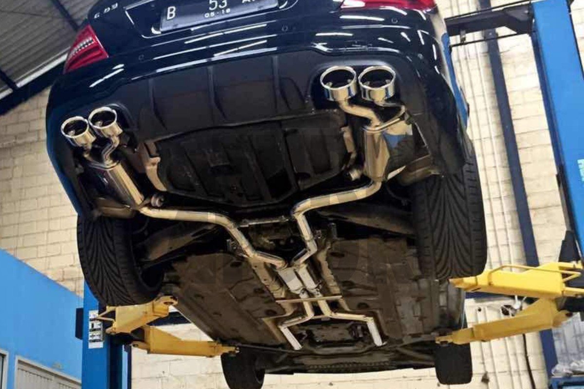 Armytrix Downpipe With Sports Catalyst for Mercedes C63 AMG W204