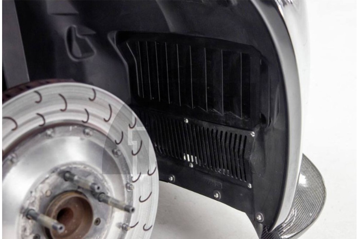 Airtec DCT Gearbox Oil Cooler Kit for BMW M3 E9x Airtec DCT Gearbox Oil Cooler Kit for BMW M3 E9x