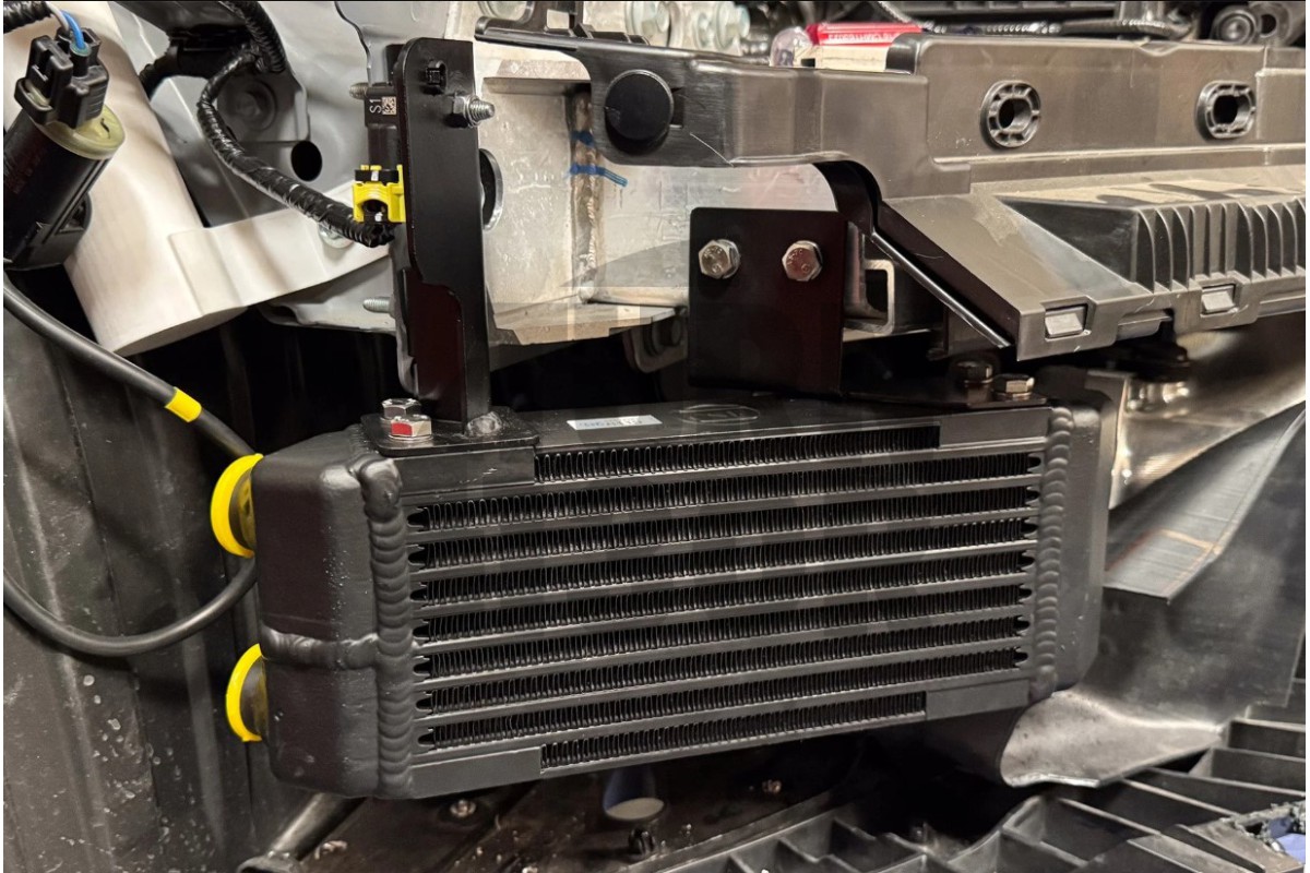 CSF Race Engine Oil Coolers for Honda Civic Type R FL5 CSF Race Engine Oil Coolers for Honda Civic Type R FL5