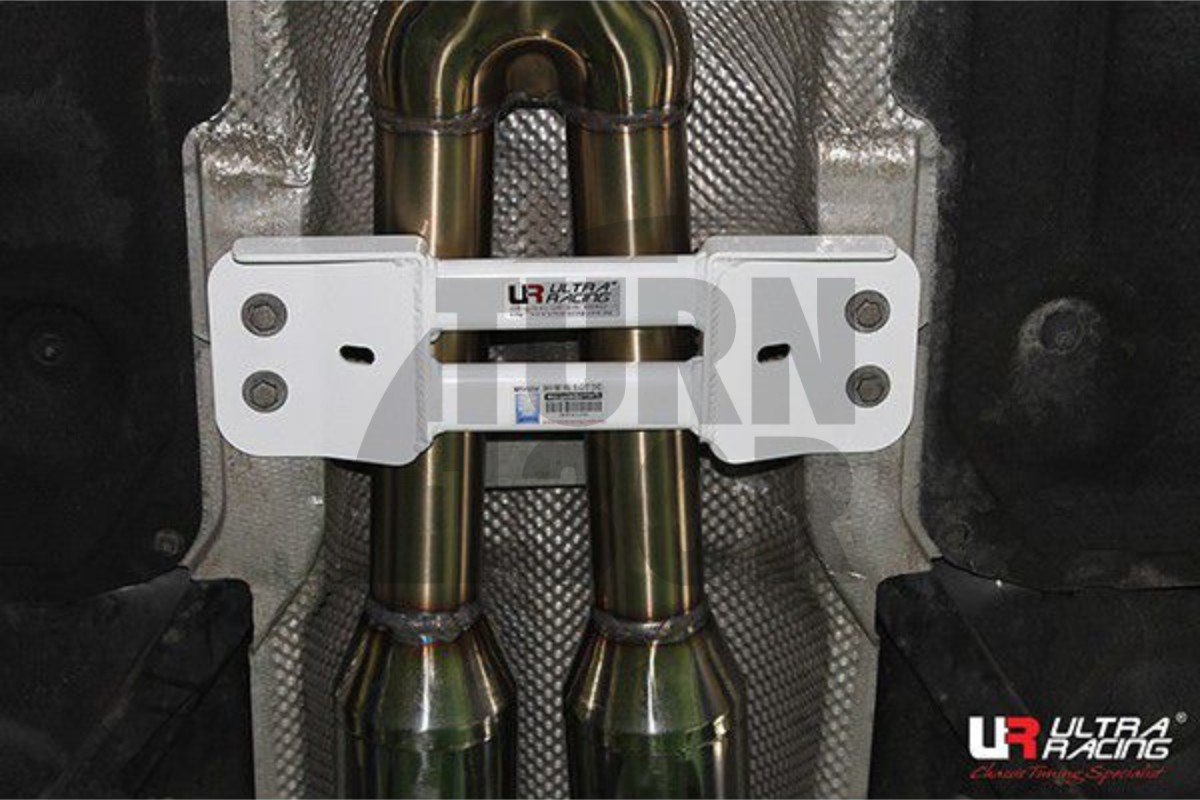 Ultra Racing Mid Lower Bar BMW M3 E92