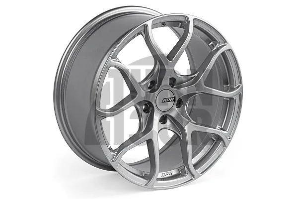 APR A01 Flow Formed Wheel Silver, 18 x 8.5 - 5x112 ET45 